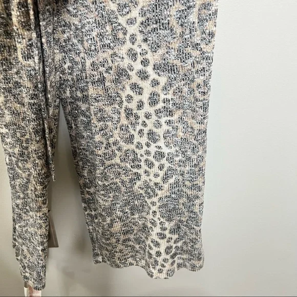 Bobeau JORDYN RIBBED KNIT JUMPSUIT leopard print size medium - Picture 9 of 14